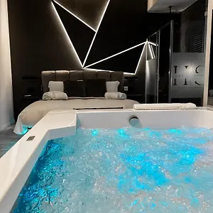 Heysuite - Luxury House - Trastevere , Rome Italy