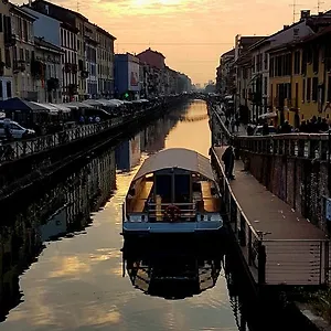 The Boheme Vintage Junior ---- Cozy & Quiet & Comfortable With Private Bathroom & Fully Equipped Kitchenette & Cozy Balcony - Lift To 4th Floor - Metro' -green Subway Porta Genova 2*, Milan Italy