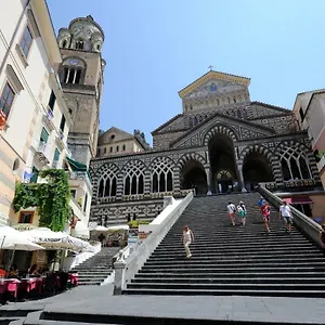 il-parida.hotels-amalfi.com/