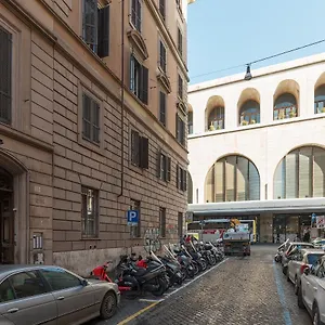  Pensión Station House Italia